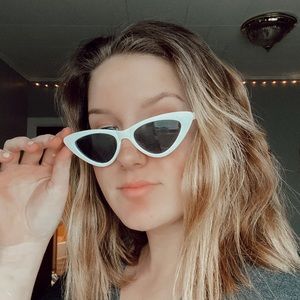 Chic Urban Outfitters Sunglass